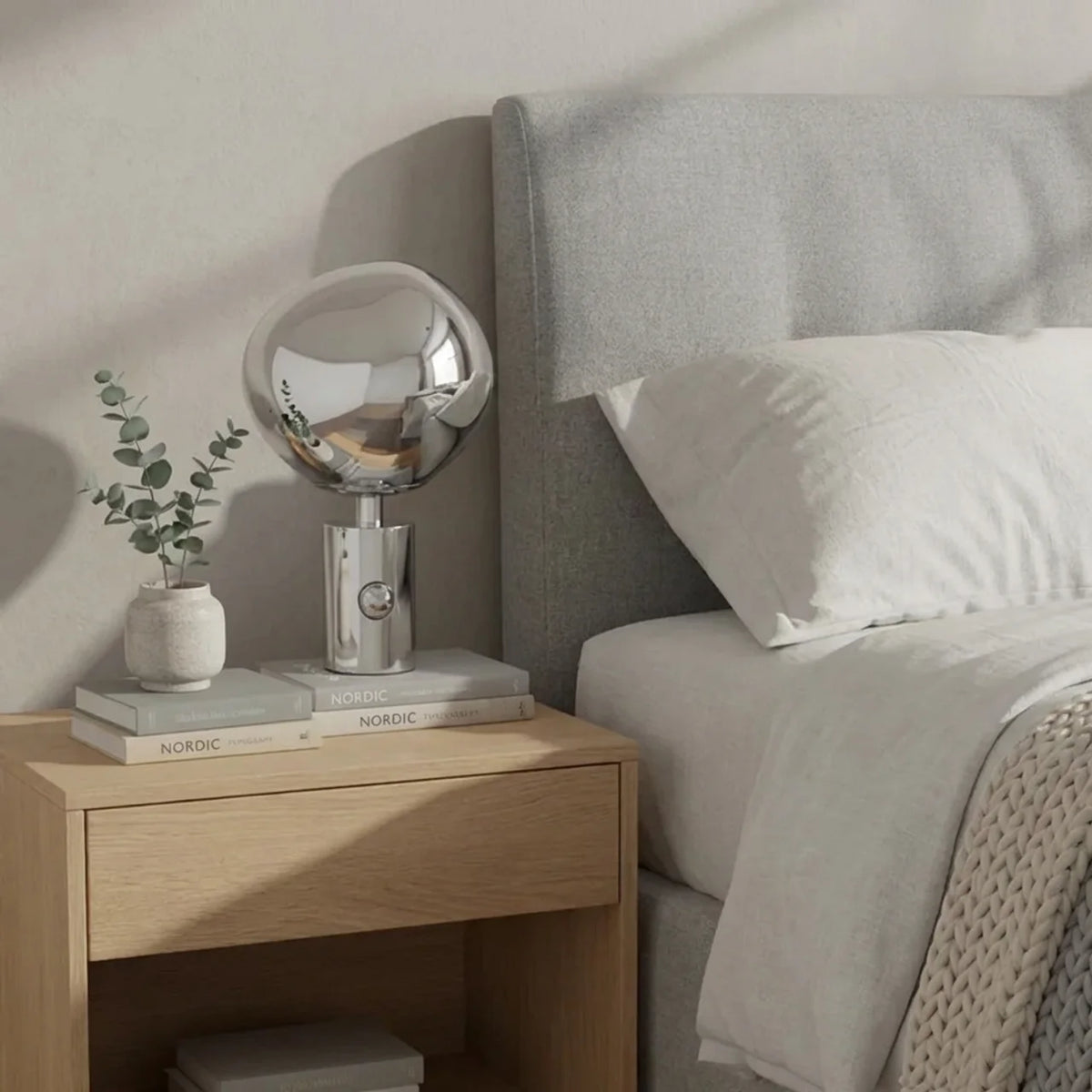 Irregular Metallic Globe Table Lamp